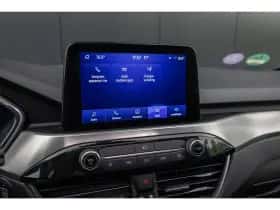 Ford Kuga (2023) thumbnail 21