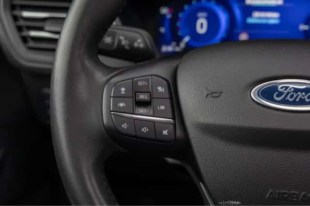 Ford Kuga (2023) thumbnail 28