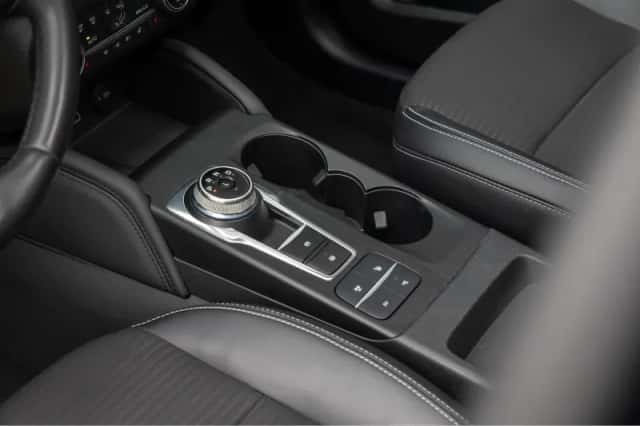Ford Kuga (2023) thumbnail 32