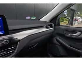 Ford Kuga (2023) thumbnail 42