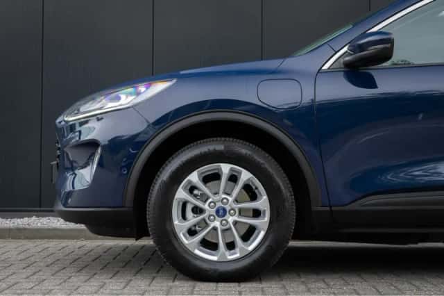 Ford Kuga (2023) thumbnail 49