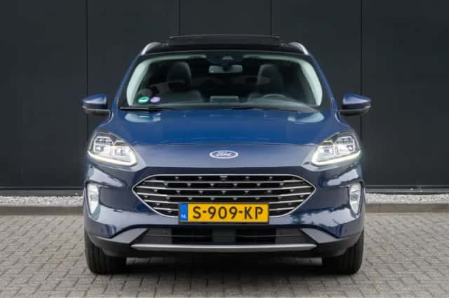 Ford Kuga (2023) thumbnail 6