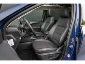 Ford Kuga (2023) thumbnail 9