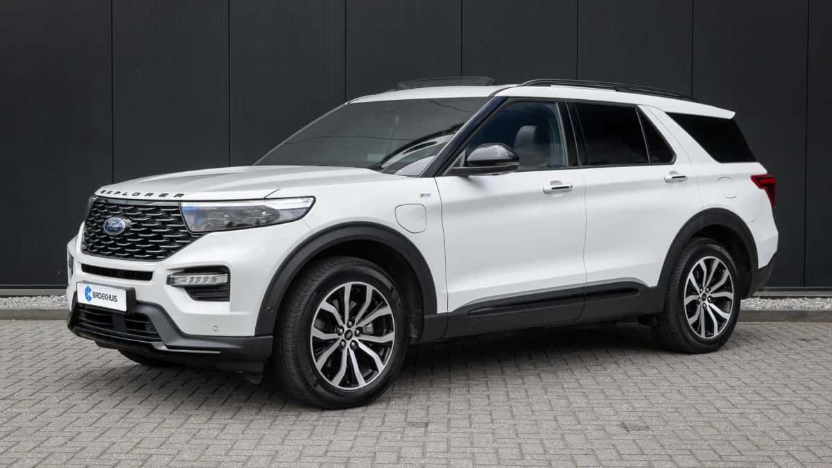 Ford Explorer (2024) — foto 1