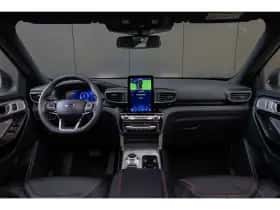 Ford Explorer (2024) thumbnail 3