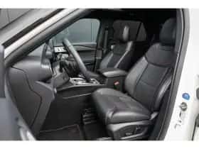 Ford Explorer (2024) thumbnail 4