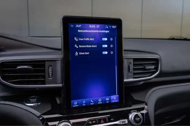 Ford Explorer (2024) thumbnail 37