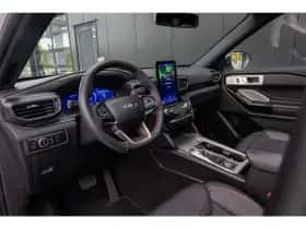 Ford Explorer (2024) thumbnail 10