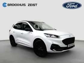 Ford Kuga (2023) thumbnail 2