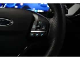 Ford Kuga (2023) thumbnail 14