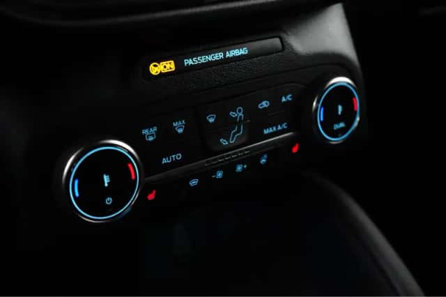 Ford Kuga (2023) thumbnail 17