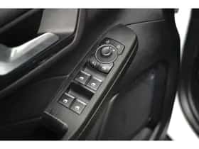 Ford Kuga (2023) thumbnail 29