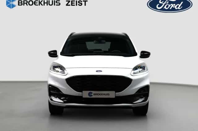 Ford Kuga (2023) thumbnail 6