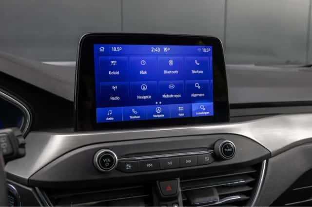 Ford Focus (2022) thumbnail 16