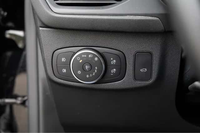Ford Focus (2022) thumbnail 28