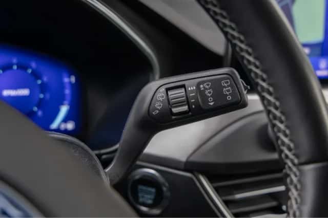 Ford Focus (2022) thumbnail 30