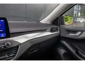 Ford Focus (2022) thumbnail 31