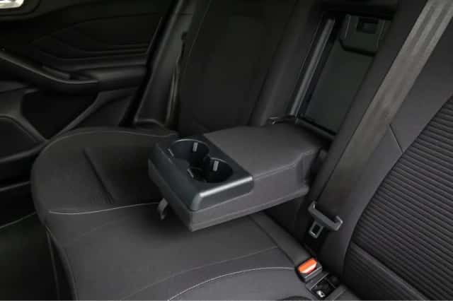 Ford Focus (2022) thumbnail 8