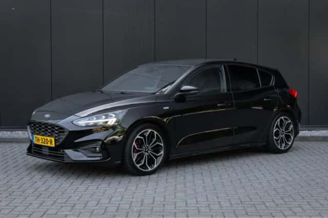 Ford Focus (2018) thumbnail 1
