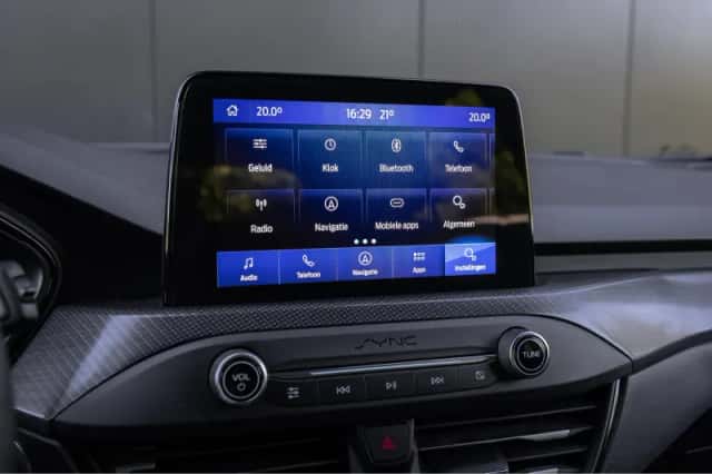 Ford Focus (2018) thumbnail 16