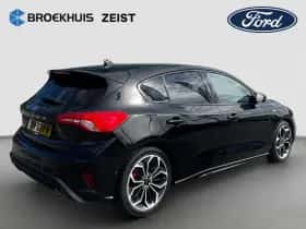 Ford Focus (2018) thumbnail 3