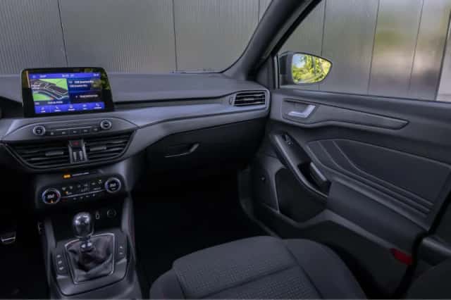 Ford Focus (2018) thumbnail 32