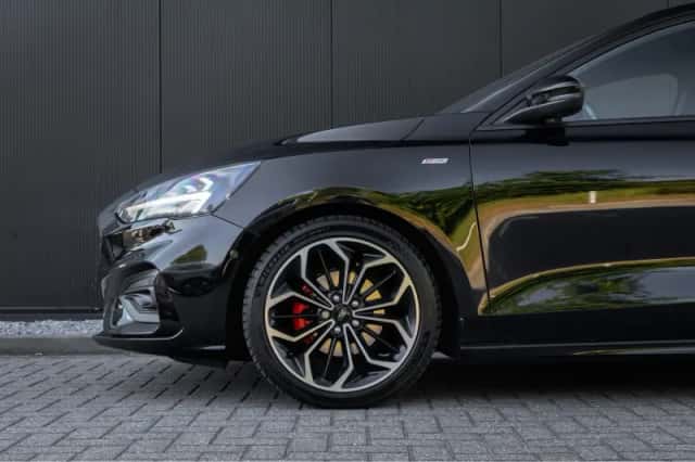 Ford Focus (2018) thumbnail 36