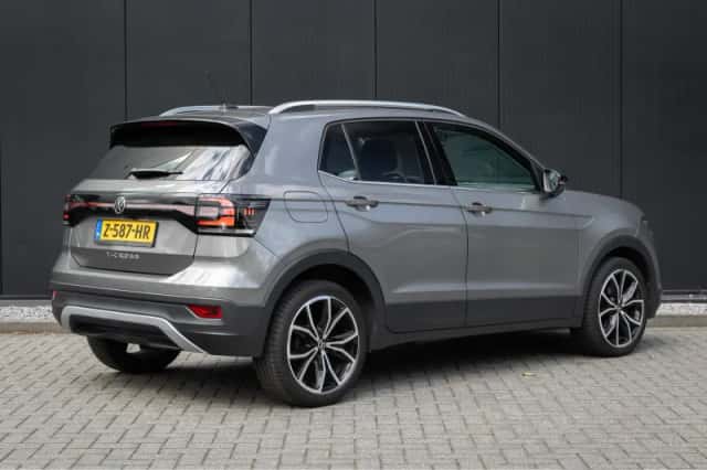 Volkswagen T-Cross (2021) thumbnail 2