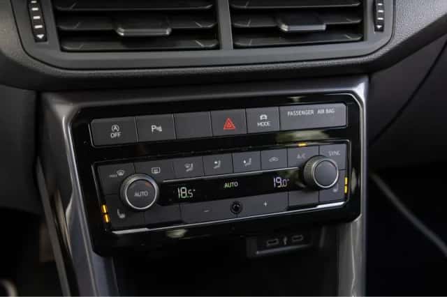 Volkswagen T-Cross (2021) thumbnail 23
