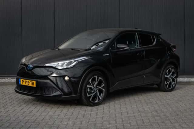 Toyota C-HR (2021) thumbnail 1