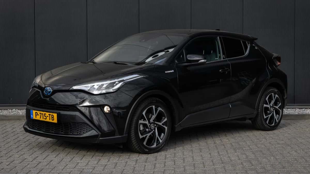 Toyota C-HR (2021) — foto 1
