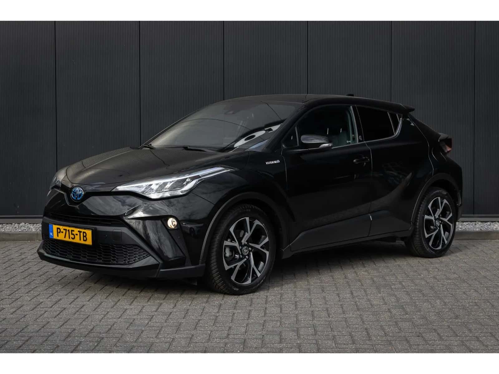 Toyota C-HR (2021) — foto 1