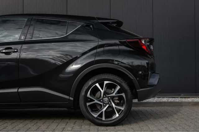 Toyota C-HR (2021) thumbnail 14