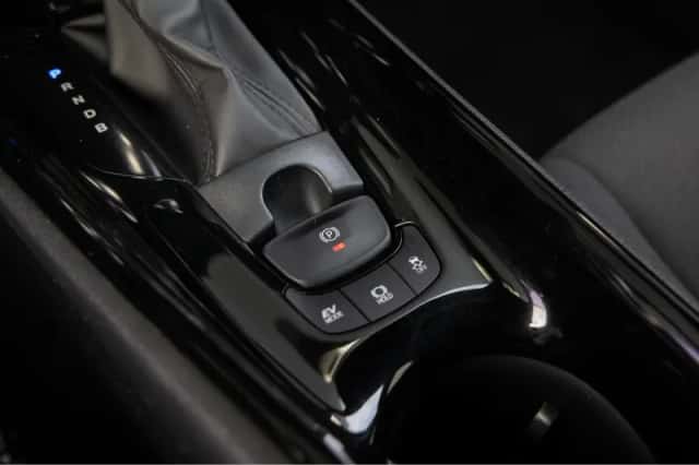 Toyota C-HR (2021) thumbnail 21