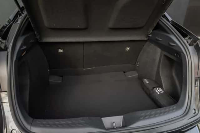 Toyota C-HR (2021) thumbnail 29