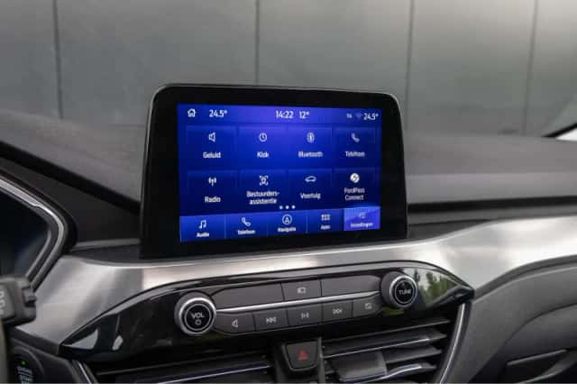 Ford Kuga (2023) thumbnail 21