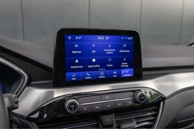 Ford Kuga (2023) thumbnail 22