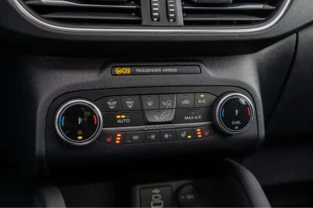 Ford Kuga (2023) thumbnail 31