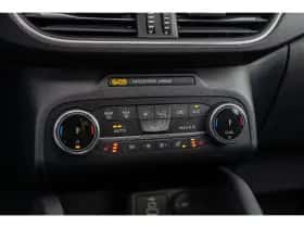 Ford Kuga (2023) thumbnail 31