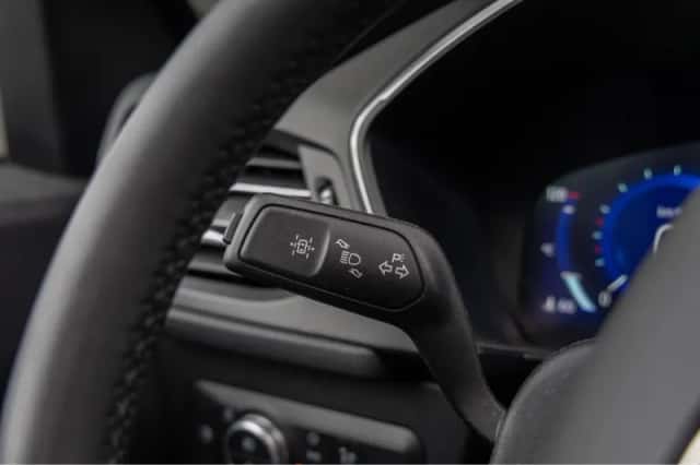 Ford Kuga (2023) thumbnail 35