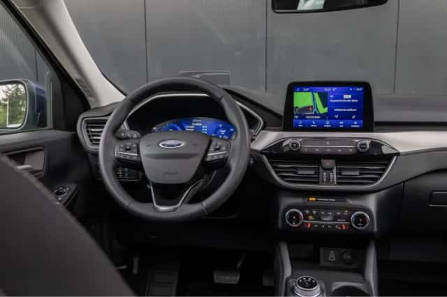 Ford Kuga (2023) thumbnail 40