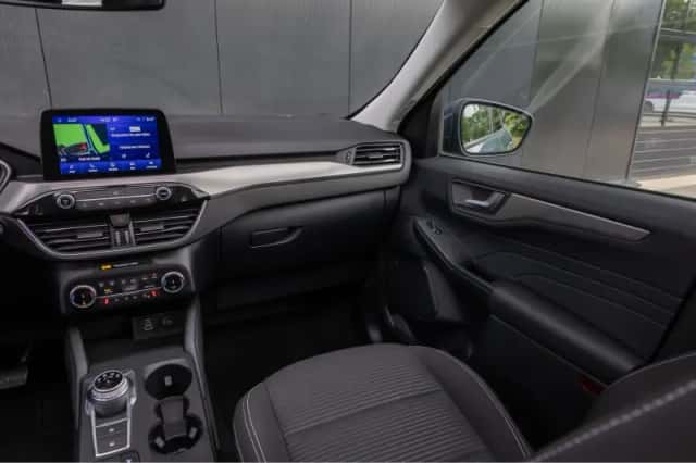 Ford Kuga (2023) thumbnail 41