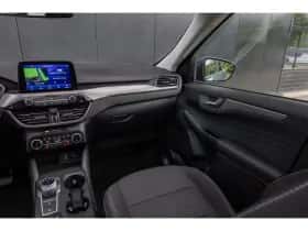 Ford Kuga (2023) thumbnail 41
