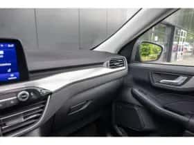 Ford Kuga (2023) thumbnail 42
