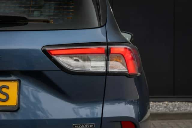 Ford Kuga (2023) thumbnail 45