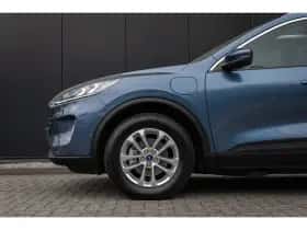 Ford Kuga (2023) thumbnail 49