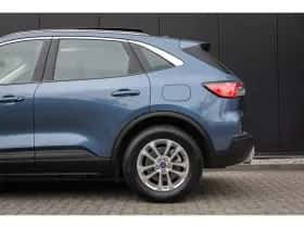 Ford Kuga (2023) thumbnail 50