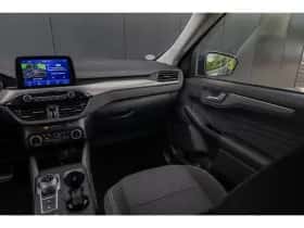 Ford Kuga (2023) thumbnail 36