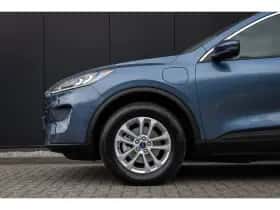 Ford Kuga (2023) thumbnail 44