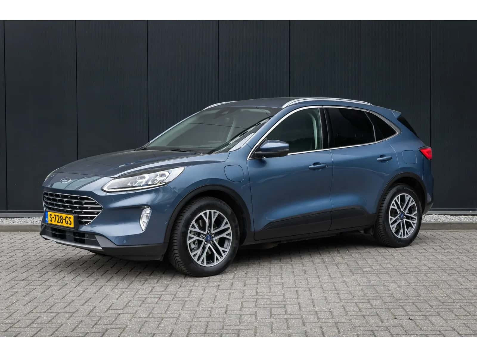Ford Kuga (2020) — foto 1